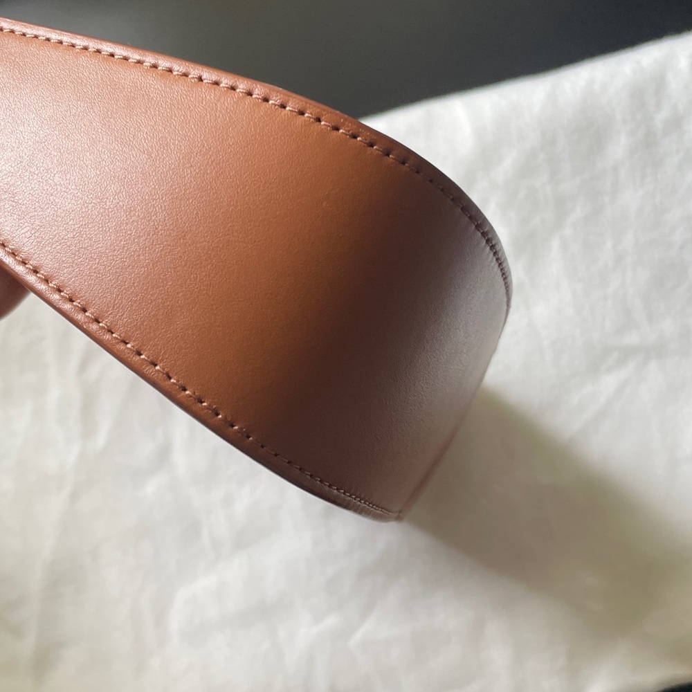 SOLD THE ROW Half Moon Bag in Tan - Picture 4 of 7